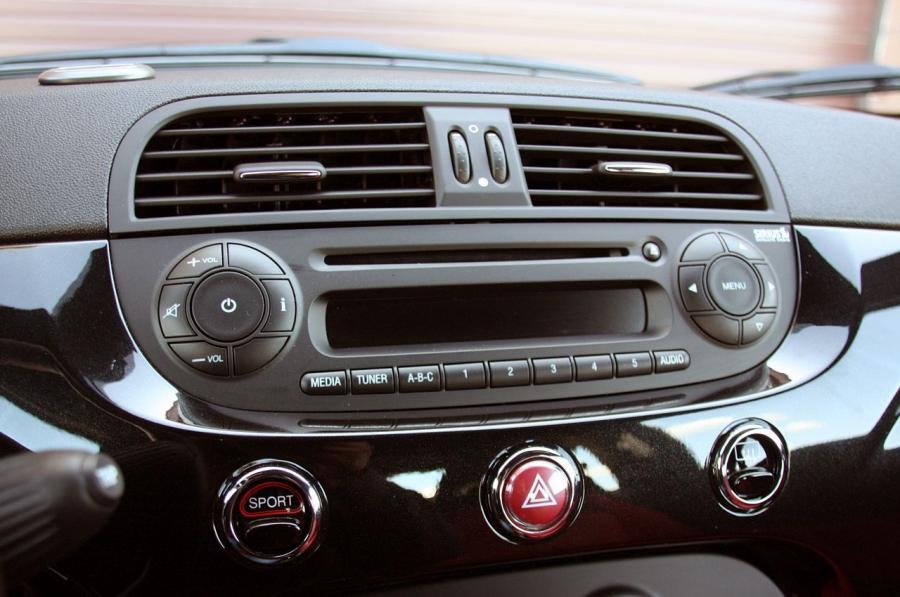  Fiat 500 Abarth 2012 года  (фото 58 из 121)